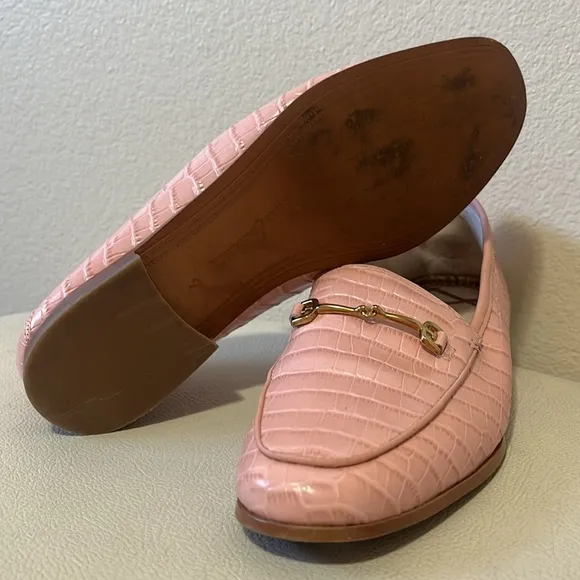 Sam Edelman Loraine Coral Pink Patent Leather Croc Style Loafer with Gold Bit
