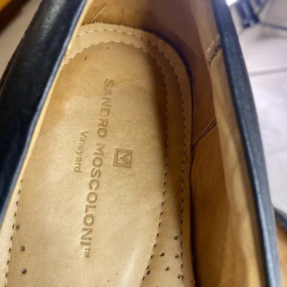 Sandro Moscoloni Mens Wingtip Tassel Loafers Size 7 D Black Brogued Leather