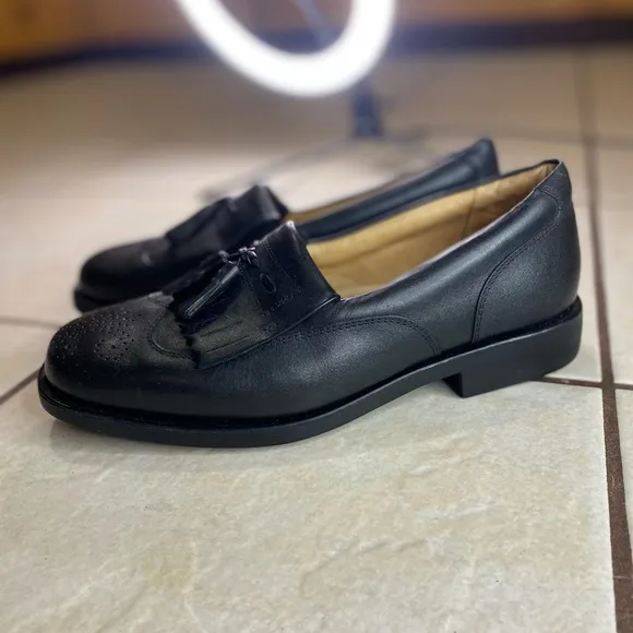 Sandro Moscoloni Mens Wingtip Tassel Loafers Size 7 D Black Brogued Leather