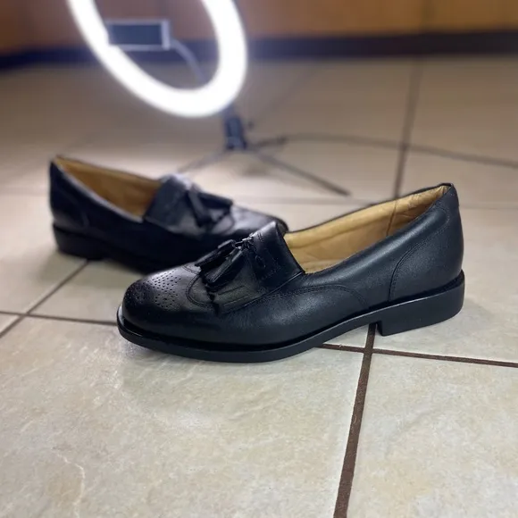 Sandro Moscoloni Mens Wingtip Tassel Loafers Size 7 D Black Brogued Leather