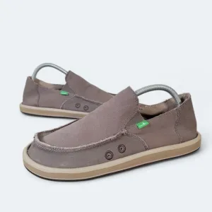 Sanuk Mens slip on shoes Vagabon Brown loafers raw edges Size 9