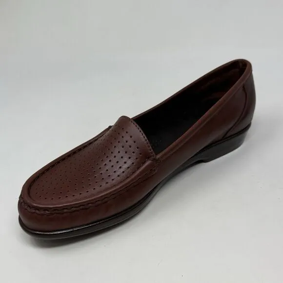 SAS Savvy Loafers Womens 7.5 N Narrow Brown Leather Casual Office Slip On Shoes