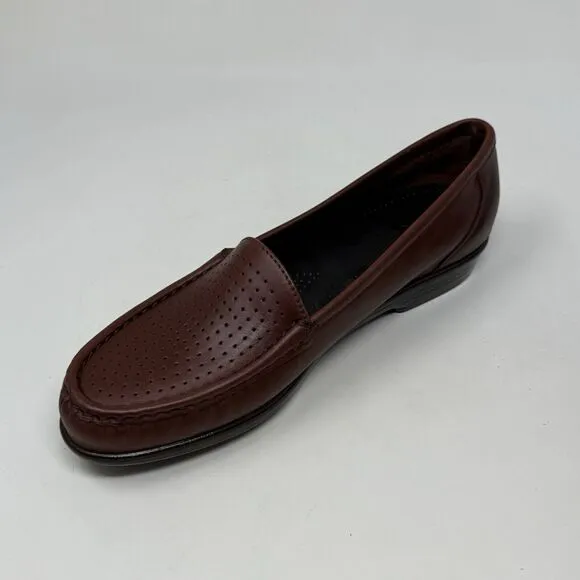 SAS Savvy Loafers Womens 7.5 N Narrow Brown Leather Casual Office Slip On Shoes