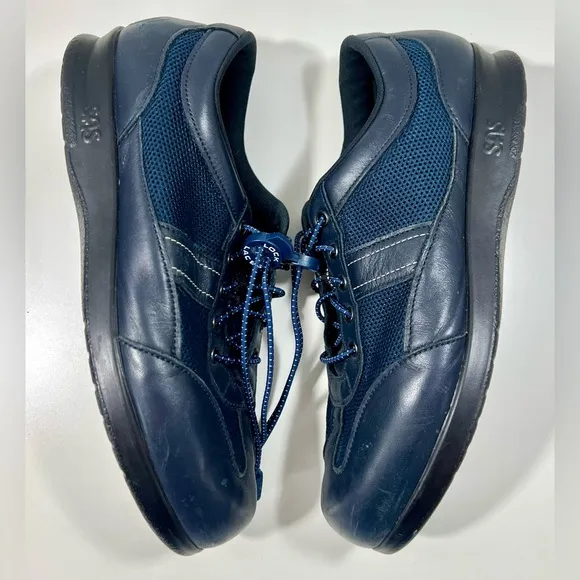SAS‎ walking sneakers