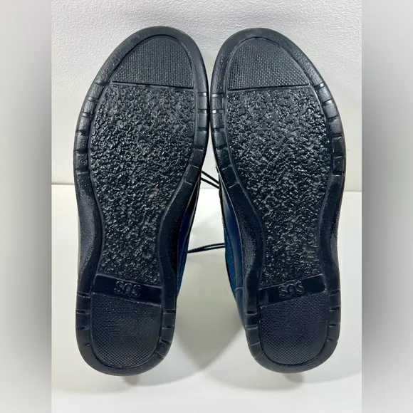 SAS‎ walking sneakers