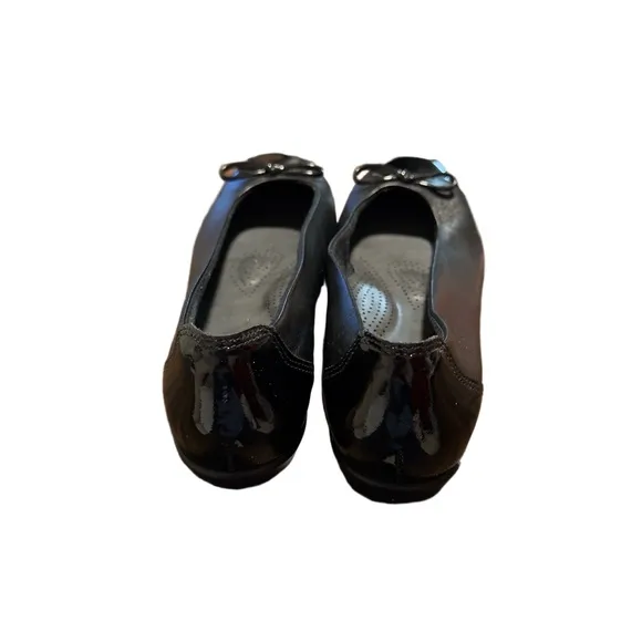 SAS Womens Black Bow Accent Patent Leather Ballet Flats Size 7.5N Made In USA