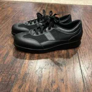 SASFree Time Mesh comfy walking leather sneakers size 9.5 WW NWOT retail $185