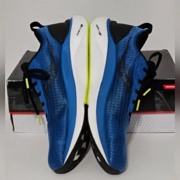 Saucony, Mens Freedom Crossport sneakers. NIB-Size 11