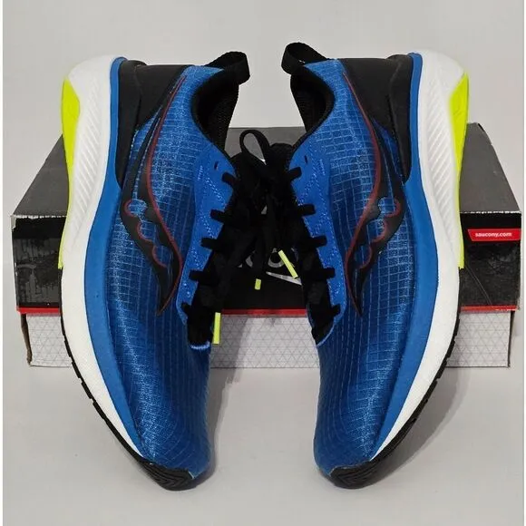Saucony, Mens Freedom Crossport sneakers. NIB-Size 11