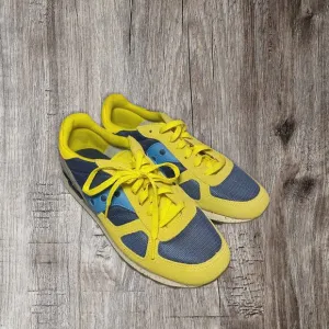 Saucony shadow original vintage men’s lace up sneakers. Yellow. Size 9