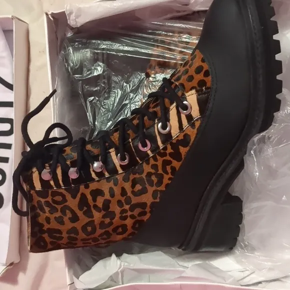 Schutz leopard animal print w/zebra mafalda calf hair leather boots size 8B