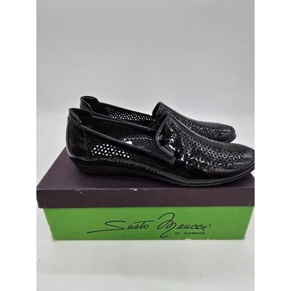 Sesto Meucci Womens Black Patent Leather Slip-On Perforated Loafers Size 9.5B