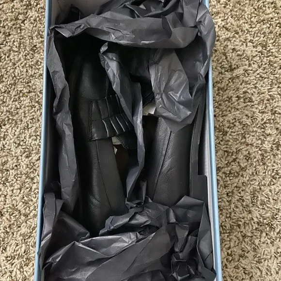 Seychelles Powerful black leather loafers 7