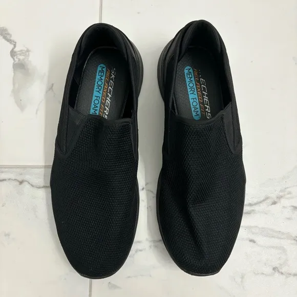 Skechers Men’s 9.5 Slip On Sneakers Equalizer Black Mesh