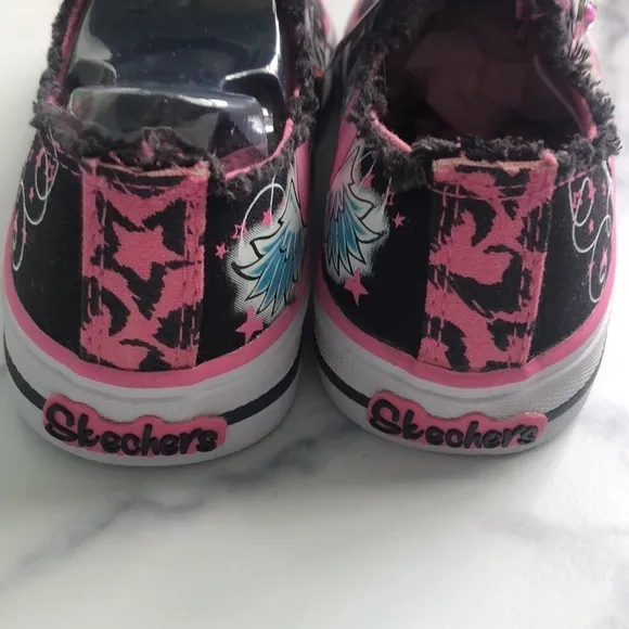 Skechers Twinkle Toes Shuffles Heartsworn Girls Slip On Sneakers Size 3 NIB Rare