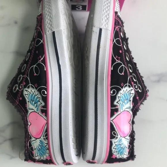 Skechers Twinkle Toes Shuffles Heartsworn Girls Slip On Sneakers Size 3 NIB Rare