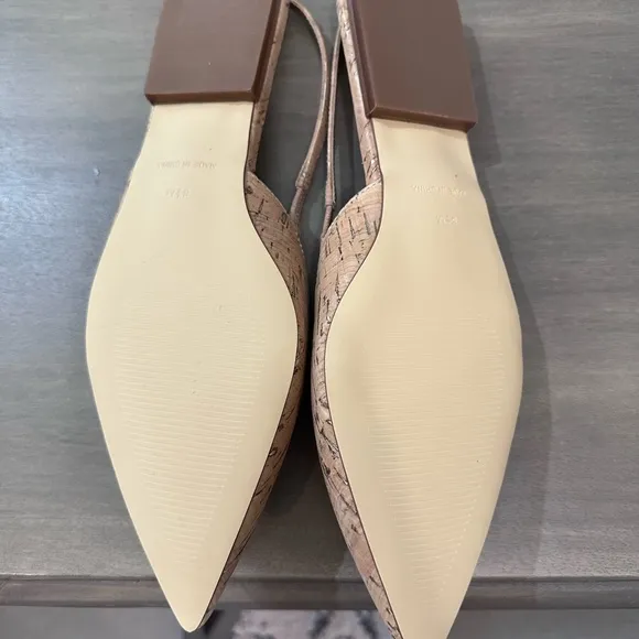 Slingback Flats in Natural Sz 8.5