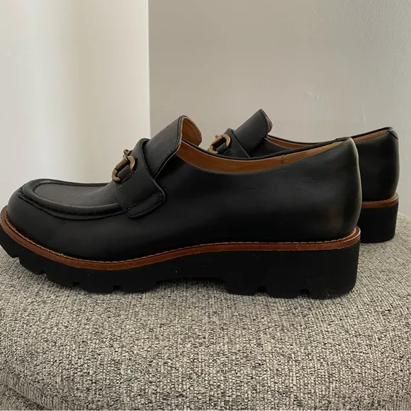Sofft Prewitt black loafers in women’s size 7.5
