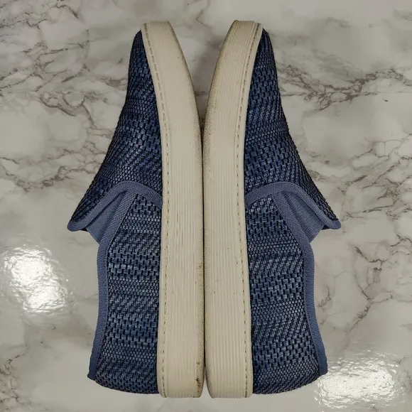 Sofft Somers Blue Woven Slip On Sneakers Size 9