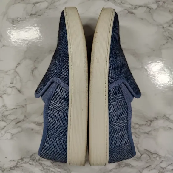 Sofft Somers Blue Woven Slip On Sneakers Size 9