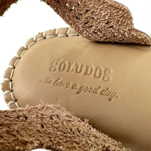 Soludos Cadiz Wave Sandals Size 9 Perforated Leather Espadrille Platinum EUC