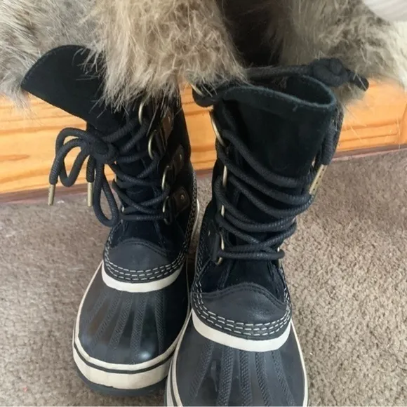 Sorel Boots Joan Of Arctic Tall Fur in Black