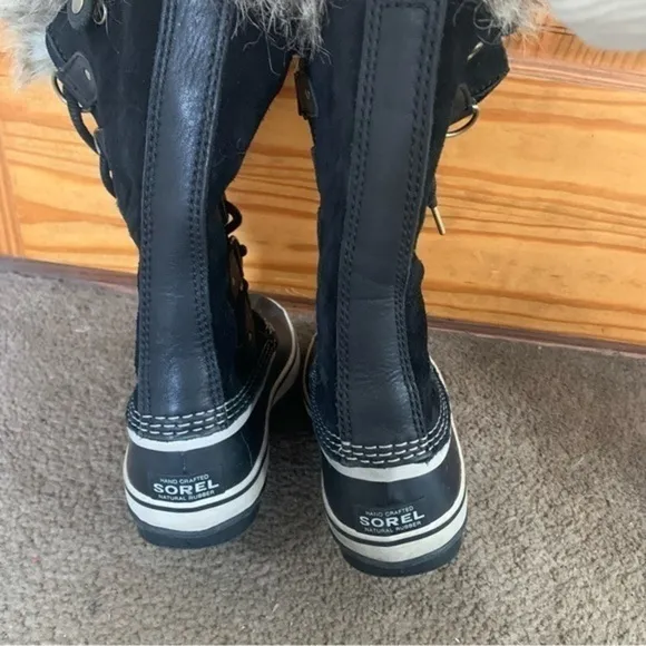 Sorel Boots Joan Of Arctic Tall Fur in Black