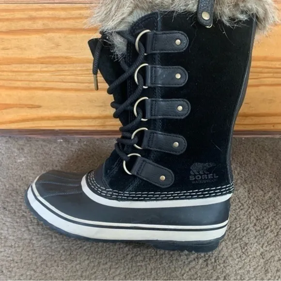 Sorel Boots Joan Of Arctic Tall Fur in Black