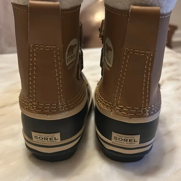 Sorel Caribou Boys Toddler Navy Tan Youth‎ Waterproof Weatherproof Boots Size 10