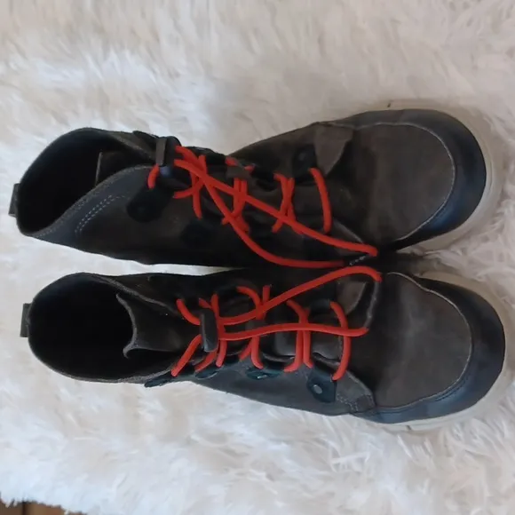 Sorel Explorer Lined Waterproof Suede Lace Up Snow Boots Kid's Sz 6 Black Gray