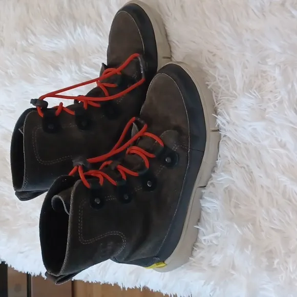 Sorel Explorer Lined Waterproof Suede Lace Up Snow Boots Kid's Sz 6 Black Gray