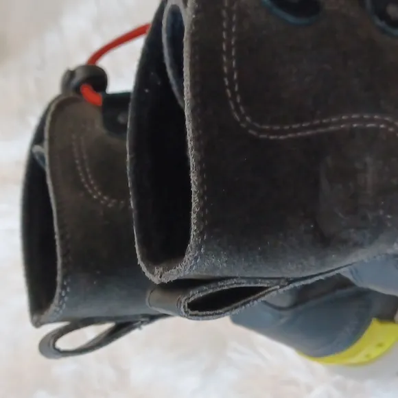 Sorel Explorer Lined Waterproof Suede Lace Up Snow Boots Kid's Sz 6 Black Gray