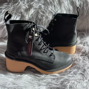 Sorel Hi-Line Heel Lace Boots - Size 9 - NWT