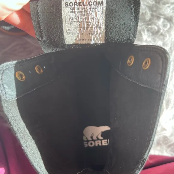 Sorel Hi-Line Heel Lace Boots - Size 9 - NWT
