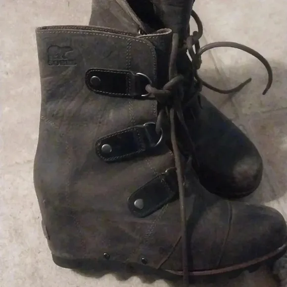 Sorel ‘Joan Of Arctic’ Wedge Boots Size 7.5