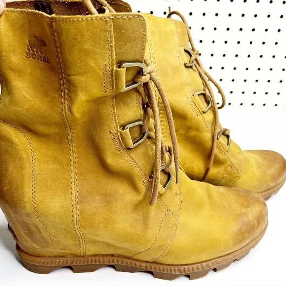 Sorel | Joan of Arctic Wedge II Boots Camel Brown
