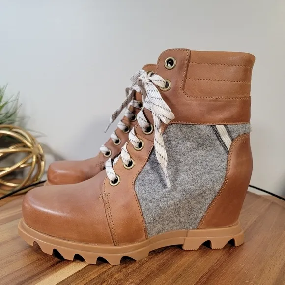 Sorel Joan of Arctic Wedge III Lexie Boots Hidden Wedge Waterproof Size 8.5