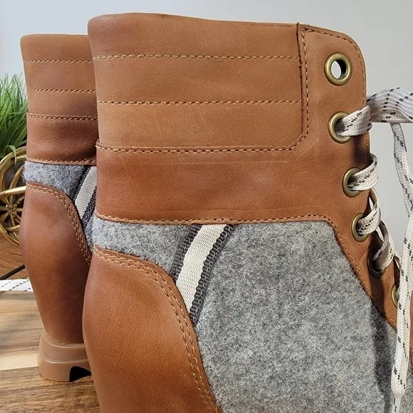 Sorel Joan of Arctic Wedge III Lexie Boots Hidden Wedge Waterproof Size 8.5