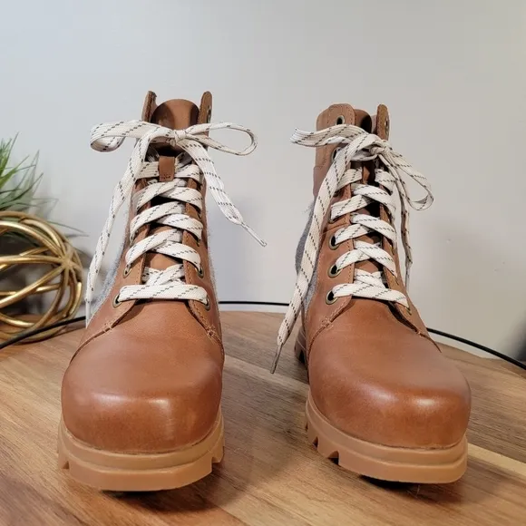Sorel Joan of Arctic Wedge III Lexie Boots Hidden Wedge Waterproof Size 8.5