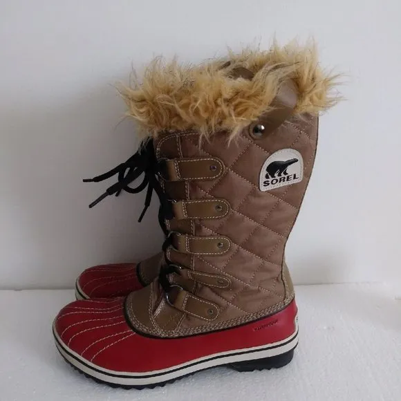 Sorel Joan of Artic faux fur waterproof boots, Size 9