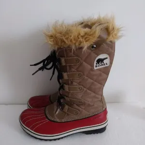 Sorel Joan of Artic faux fur waterproof boots, Size 9