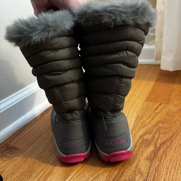 Sorel Kids' Whitney Gray and Pink Waterproof Winter Boots Size 1
