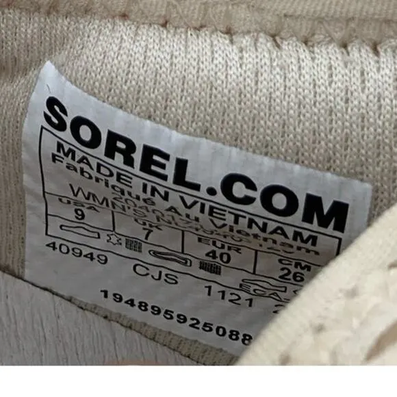 Sorel Kinetic Impact Sneakers Womens Size 9 Lace Up Scalloped Cream Pink Shoes