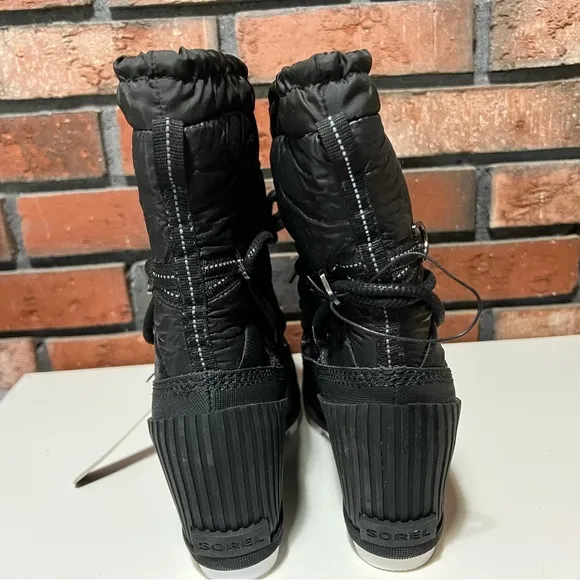 Sorel Kinetic Wedge Boots Size 9 Women’s Black