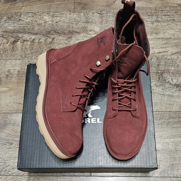 Sorel lace Waterproof boots women's 8