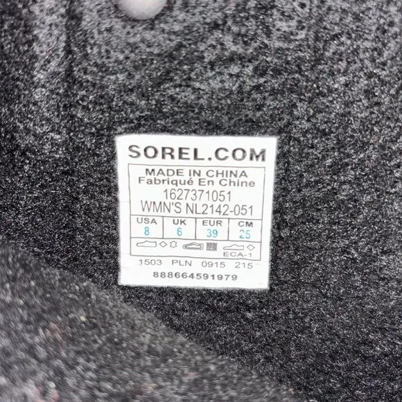 SOREL Leather upper waterproof lace up women’s boots Excellent condition.
