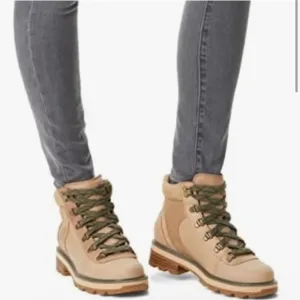Sorel Lennox hiker waterproof boots