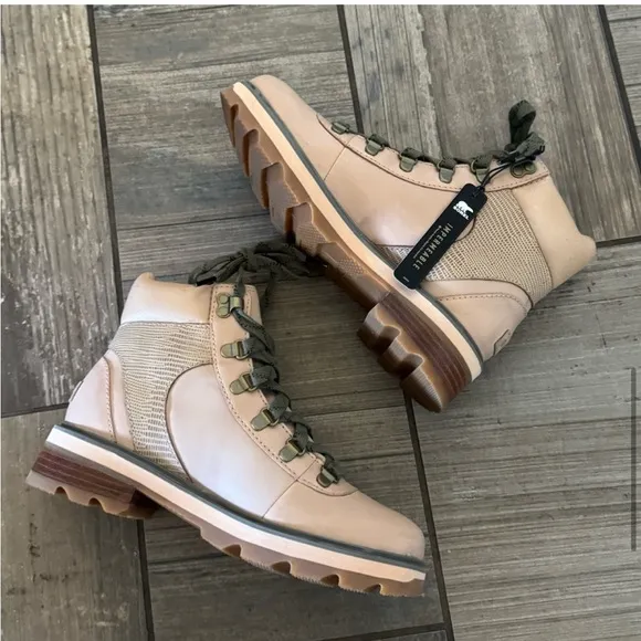 Sorel Lennox hiker waterproof boots
