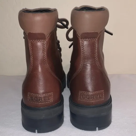 SOREL LENNOX LACE BRAND NEW SIZE 10.5 GORGEOUS LEATHER WATERPROOF BOOTS