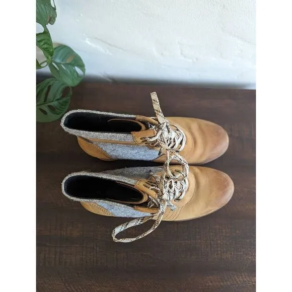 Sorel Lexi Wedge Boots Waterproof Leather Felt Boots - Size 9